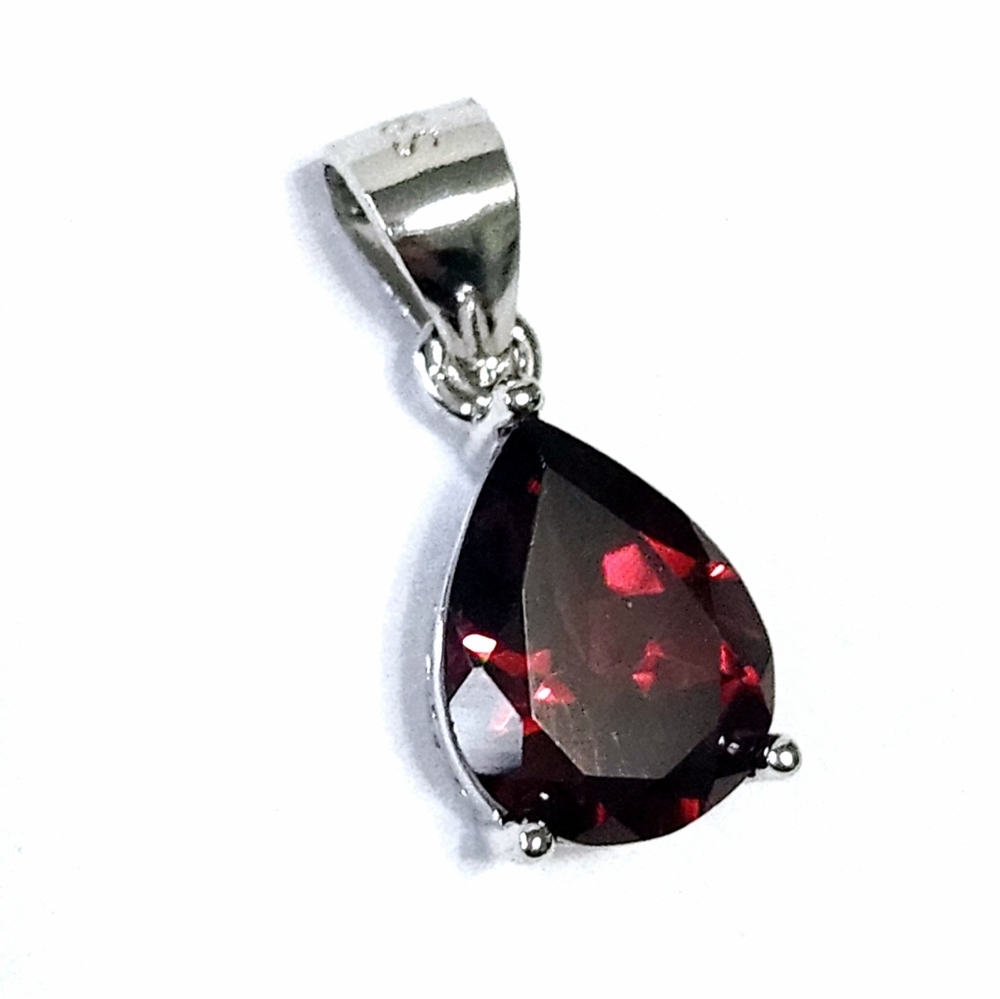 1.75 ct Garnet Pear Solitaire Silver Drop Pendant